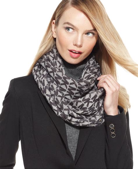 michael kors winter scarf